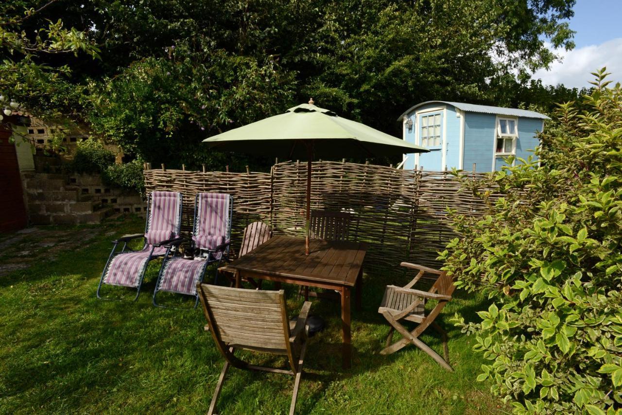 Rose Farm Bed & Breakfast Honiton Bagian luar foto