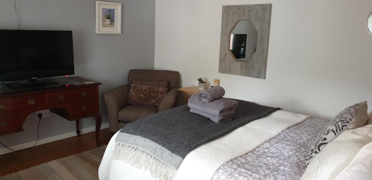 Rose Farm Bed & Breakfast Honiton Bagian luar foto